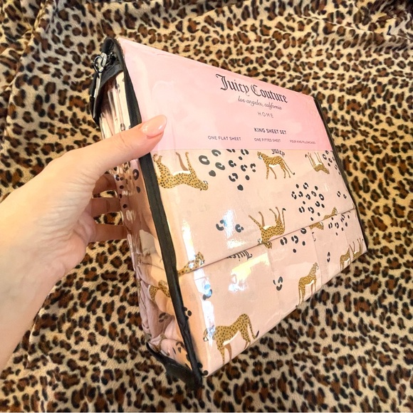 JUICY COUTURE HOME Bedding Sheet Set KING SIZE Pink Cheetah Logo 6-Piece NEW - Picture 8 of 9